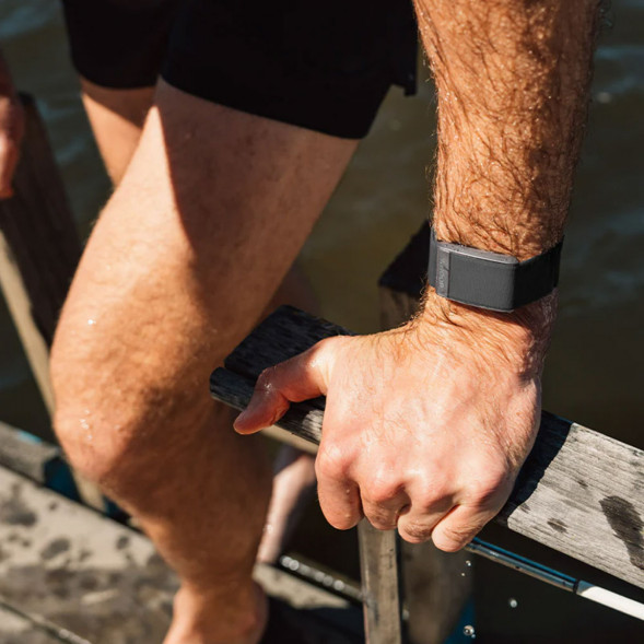 Ремешок для фитнес - браслета Whoop 4.0 HydroKnit Band (Storm Grey) в Москве