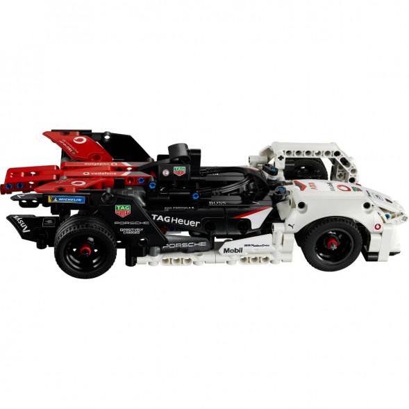 Конструктор LEGO Technic 42137 Formula E Porsche 99X Electric в Москве