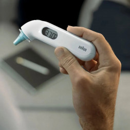 Ушной термометр Braun ThermoScan3 IRT3030, белый