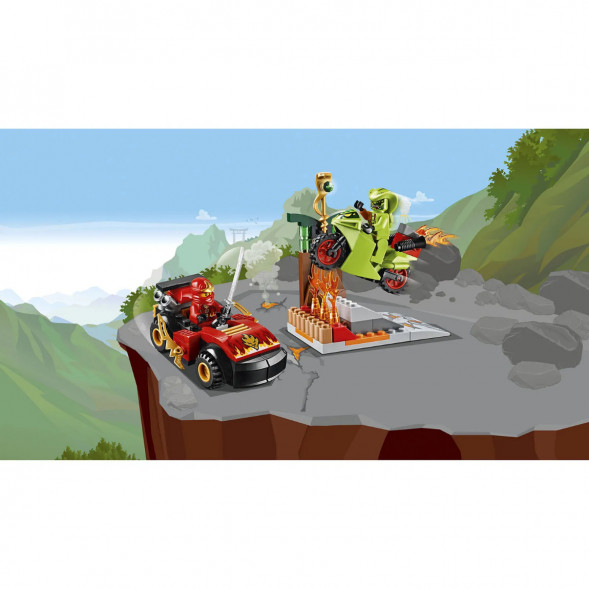 Конструктор LEGO Juniors 10722 Схватка со змеями в Москве