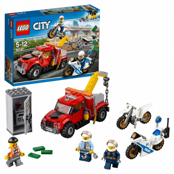 Конструктор LEGO City Police 60137 Побег на буксировщике в Москве