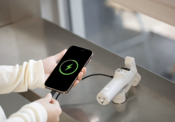 Электрический стабилизатор для смартфона DJI Osmo Mobile 7 в Москве