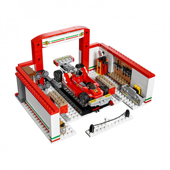 Конструктор LEGO Speed Champions 75889 Гараж Ferrari в Москве