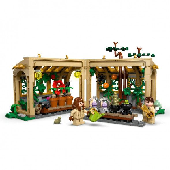 Конструктор LEGO Harry Potter 76445 Замок Хогвартс: Урок травологии в Москве