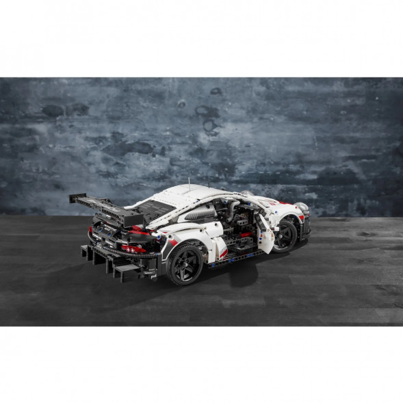 Конструктор LEGO Technic 42096 Porsche 911 RSR в Москве
