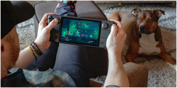 Игровая приставка Valve Steam Deck 64 ГБ SSD, черный в Москве