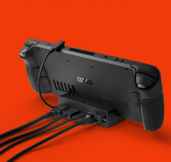 Игровая приставка Valve Steam Deck 64 ГБ SSD, черный в Москве