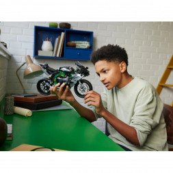Конструктор LEGO Technic 42170 Мотоцикл Kawasaki Ninja H2R
